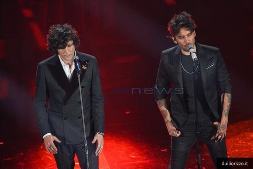 Sanremo 2018, la canzone di Meta e Moro diventa un caso Sanremo 2018, la canzone di Meta e Moro diventa un caso