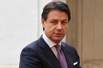 Riarmo, no convinto di M5S. Conte al governo: "Avete fallito, adesso tocca a noi"