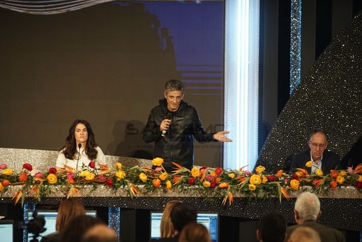 70° Festival di Sanremo: Fiorello sul suo presunto scontro con Tiziano Ferro “È stata pubblicata una mia telefonata ingenua” 70° Festival di Sanremo: Fiorello sul suo presunto scontro con Tiziano Ferro “È stata pubblicata una mia telefonata ingenua”