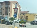 Magenta: incidente alla rotonda di via Cavallari, feriti due ragazzi