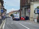 Ferrera: esce di strada con l'auto in corso della Repubblica, ferita una 53enne