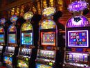 Banda armata piede di porco rapina titolare sala slot nel Pavese