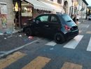 Gravellona Lomellina: allontanato dal bar sale in auto e investe alcuni clienti. Donna 51enne in codice rosso al Niguarda Gravellona Lomellina: allontanato dal bar sale in auto e investe alcuni clienti. Donna 51enne in codice rosso al Niguarda