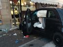 Gravellona Lomellina, falcia due persone con l’auto fuori da un bar: 41enne arrestato dai carabinieri per tentato omicidio Gravellona Lomellina, falcia due persone con l’auto fuori da un bar: 41enne arrestato dai carabinieri per tentato omicidio