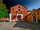 La bellezza del Monastero di Morimondo a lume di candela