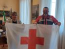 Il prefetto Francesca De Carlini riceve in prefettura la bandiera storica della Croce Rossa Italiana