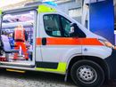 Cade da un lucernario da un'altezza di sei metri: in gravi condizioni a Origgio un operaio di 56 anni