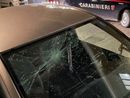 Abbiategrasso: uomo in escandescenza spacca i vetri delle auto in sosta, fermato dai Carabinieri