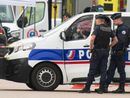 Parigi, auto contro tavoli di bar: un morto e 3 feriti gravi