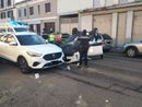 Vigevano: si ribaltano con l'auto in corso Milano, ferite tre persone