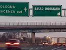 Incidente a Lodi in A1, tre feriti