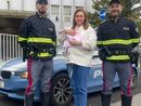 Monza, donna partorisce in autostrada