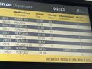 Lunedì nero per i pendolari (anche a Magenta): guasto alle linee di Trenord