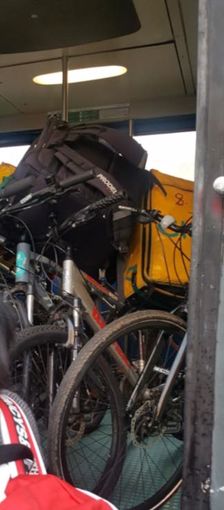 Problema riders sulla linea ferroviaria Milano-Mortara-Alessandria. In alcuni orari le bici complicano il passaggio