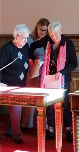 Pavia, premiate le donne che “ce l’hanno fatta”. Tra queste la direttrice della casa di riposo di Galliavola ed una sua ospite