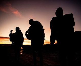 Migranti, via libera del governo al ddl: dal blocco navale alle espulsioni, le misure