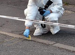 Omicidio-suicidio a Rivoli, ottantenne spara alla convivente e si uccide