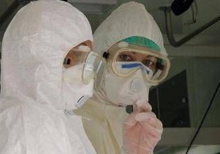 Aviaria, primo caso umano da H5N5: in Usa ricoverato un anziano