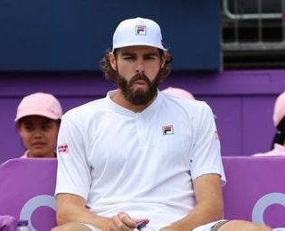 Djokovic battuto da Opelka, chi è il tennista americano