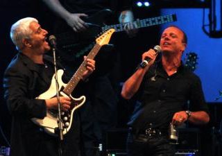 Da Gigi D'Alessio a Mario Biondi, il ricordo di Pino Daniele a 10 anni dalla morte