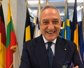Vaia (Ministero Salute): &quot;Abbiamo sconfitto virus anche grazie a dedizione italiani&quot;