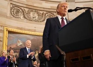Trump, il discorso è da record: 2900 parole per insediamento