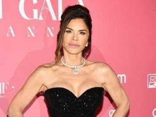 Lady Bezos è reporter, pilota e 'astronauta': tutto su Lauren Sanchez