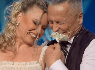 Ballando con le stelle, Paolo Belli in lacrime dedica il valzer alla moglie Deanna