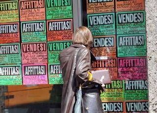 In Italia sempre più single? Lo dice anche il mercato delle case