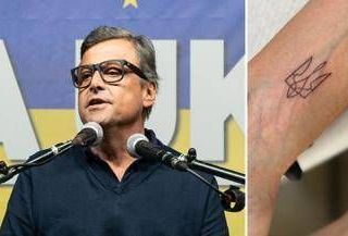 Calenda e il tatuaggio per l'Ucraina: "Segno di vicinanza, ho un legame forte"