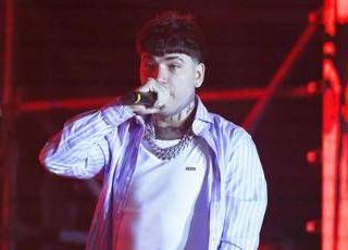 Shiva di nuovo papà, mistero sulla mamma. L'ex compagna: "Non fatemi domande"