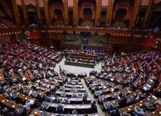 Camera, in arrivo il nuovo Regolamento: stretta sui cambi di casacca e voto di fiducia rapido