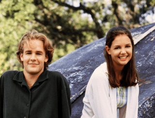 Addio a James Van Der Beek, Katie Holmes (la sua Joey): "Il viaggio di un eroe"
