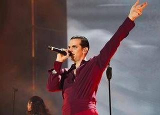 Sanremo, outfit co-conduttori? Per Sisal Lauro rompe schemi, Yaman, Lillo e Conti col papillon