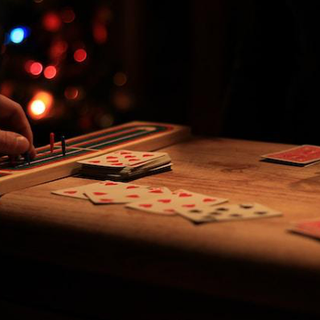 Passione giochi di carte: quali differenze tra Sette e mezzo e Blackjack?