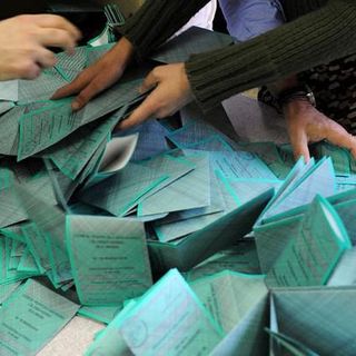 Ok del Senato, via libera all'election day