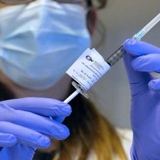 In Gran Bretagna niente vaccino anti-Covid per chi soffre di allergie