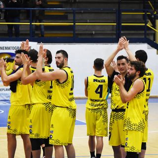 Basket, due giocatori positivi al Covid-19: la Elachem Vigevano sospende le attività sportive