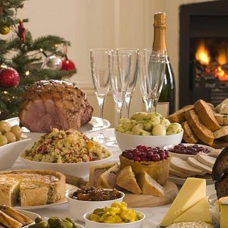 &quot;Il Covid frena ma scordatevi il cenone di Natale&quot;