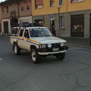 VIDEO. Dorno, la Protezione Civile in giro nelle vie del paese per raccomandare ai cittadini di stare in casa