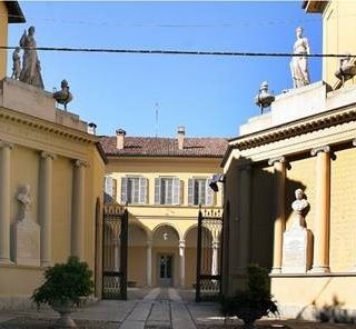 Pavia, il Capo di Stato ha conferito l’attestato d’onore di Alfiere della Repubblica Italiana ad uno studente pavese