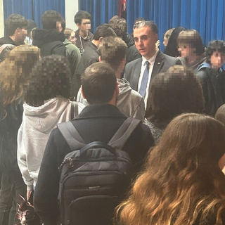 Legalità in azione a Pavia: il vicario Manganaro incontra gli studenti tra memoria storica e futuro nella Polizia di Stato