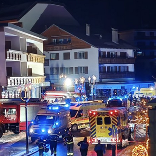 Un giovane del Verbano a Crans-Montana: «Ho visto persone ustionate a terra, scene impossibili da dimenticare»