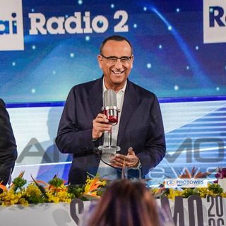 Carlo Conti con il Premio AssoMusica, foto Duilio Rizzo