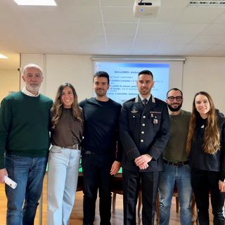 Pavia, bullismo e cyberbullismo: i carabinieri incontrano gli studenti dell’IC di Via Angelini