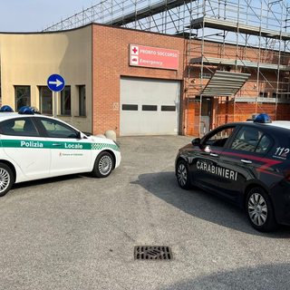 Vigevano, minaccia il personale sanitario e danneggia vetrata nel pronto soccorso: 35enne arrestato dai Carabinieri
