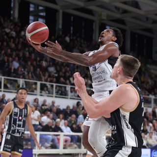 (CREDIT FOTO: Ciamillo-Castoria)