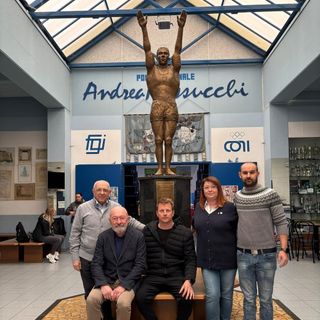 Mortara, l'ex campione del mondo di F1 Kimi Raikkonen presente alla gara di zona tecnica al PalaMassucchi