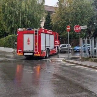 Boffalora sopra Ticino: auto prende fuoco in via Circonvallazione, nessun ferito