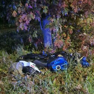 Inveruno, gravissimo incidente sulla Sp34: motociclista in codice rosso